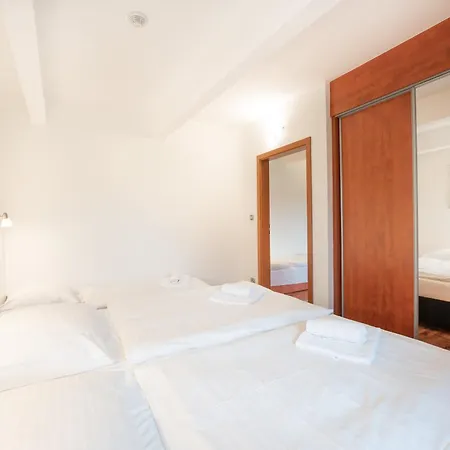 Ea Na Filipce Apartman Modrava